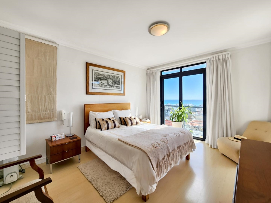 3 Bedroom Property for Sale in Sea Point Western Cape